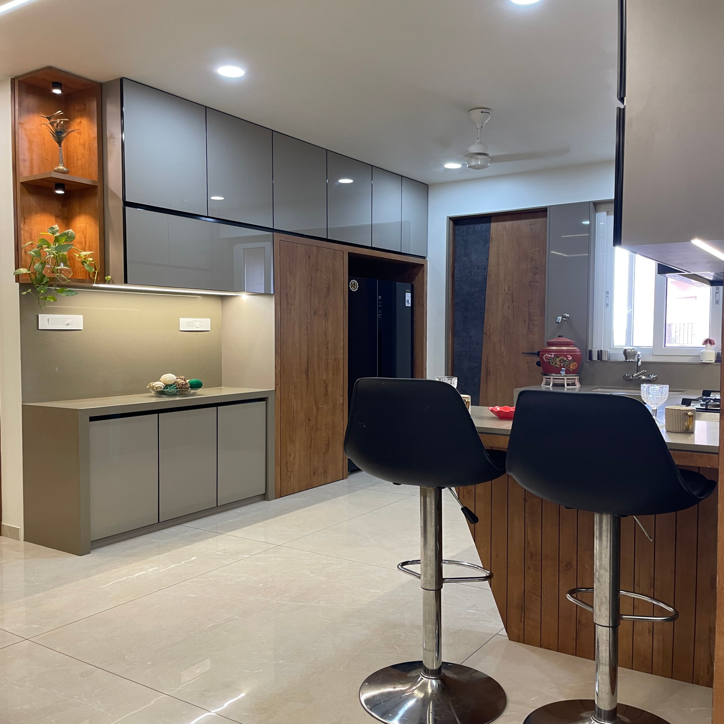 Glossy Modular Kitchen